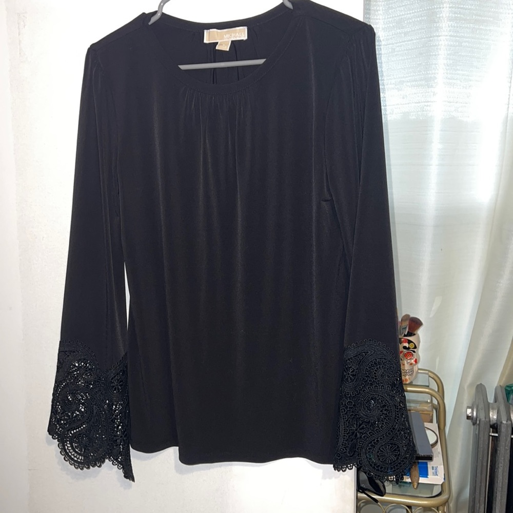 ‼️SOLD‼️ Michael Kors black blouse